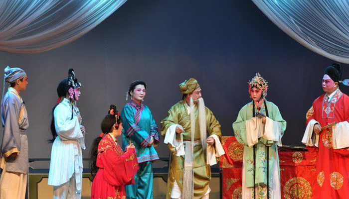 Jingzhou-Huagu-Opera1