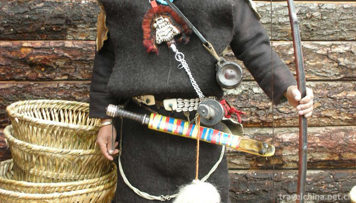 Loba-Costume1
