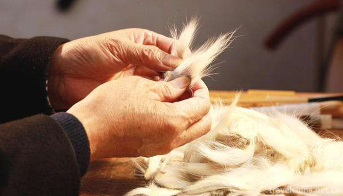 Brush-making-skills2
