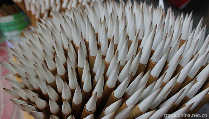 Brush-making-skills1