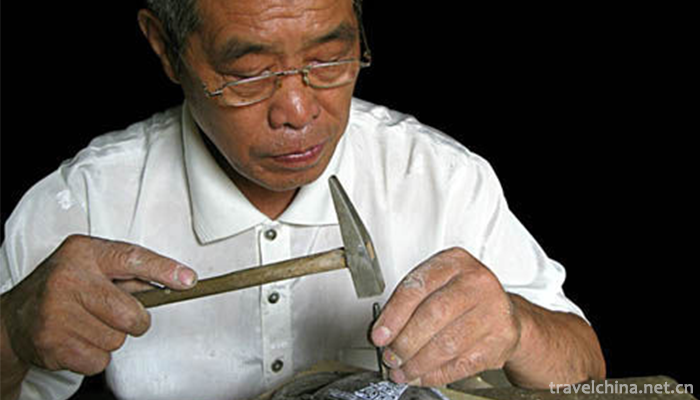 Lead-tin-carving1