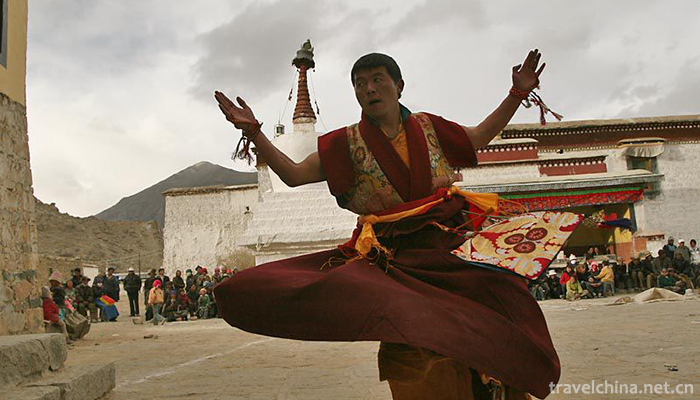 Qiang-Mu-Zashrunbu-Temple-Shigatse1