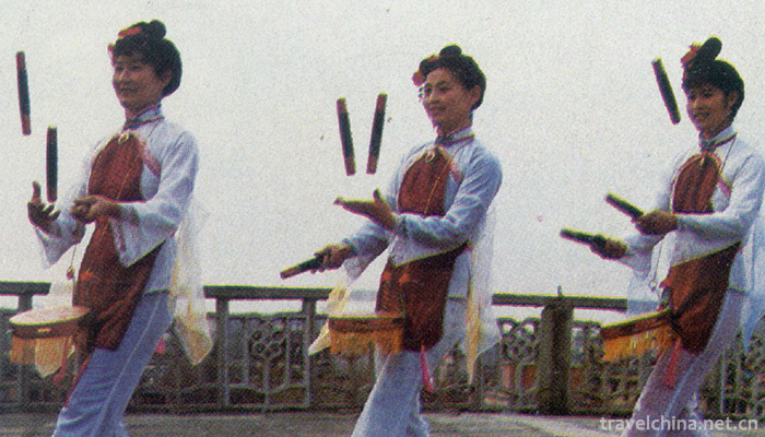 Three-stick-drum1
