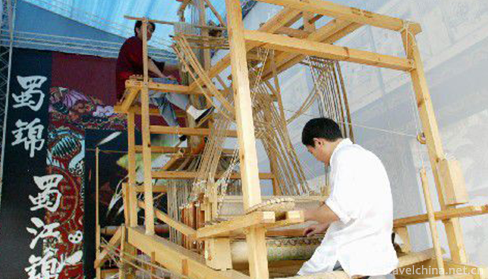 Shu-Brocade-Weaving-Techniques1