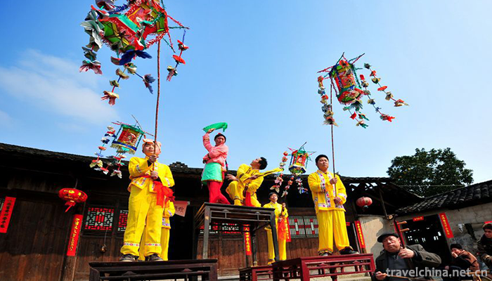 Xiushan-Festive-Lantern1