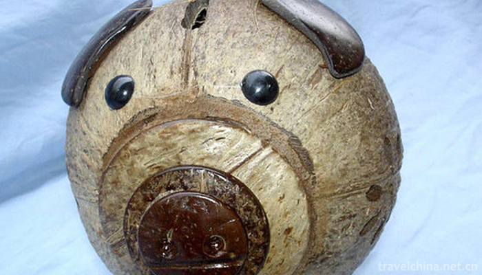 Coconut-carving1