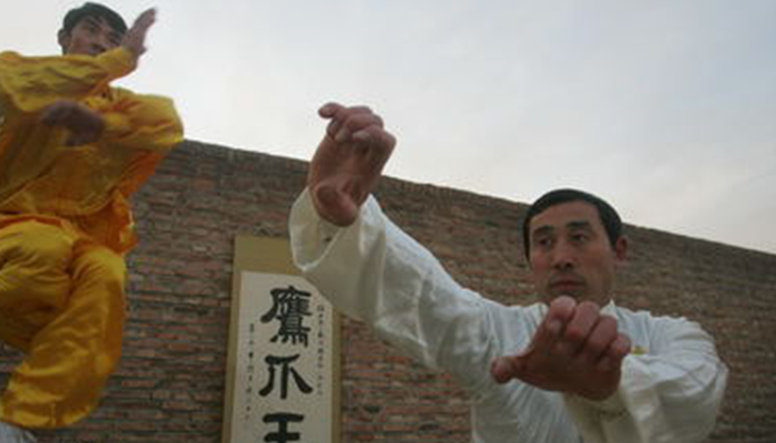 Eagle-Claw1