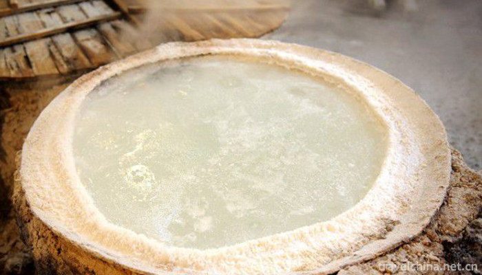 Deep-Drilling-and-Drawing-Techniques-of-Salt-in-Zigong-Well1