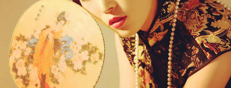 Cheongsam and fan