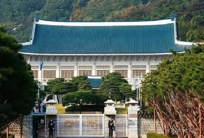 China and South Korea agree to maintain good momentum in their relationship